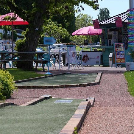 Maison Familiale Vue Lac Avec Jardin - A 10Mn Du Lac Et Stations De Ski Διαμέρισμα Publier Εξωτερικό φωτογραφία
