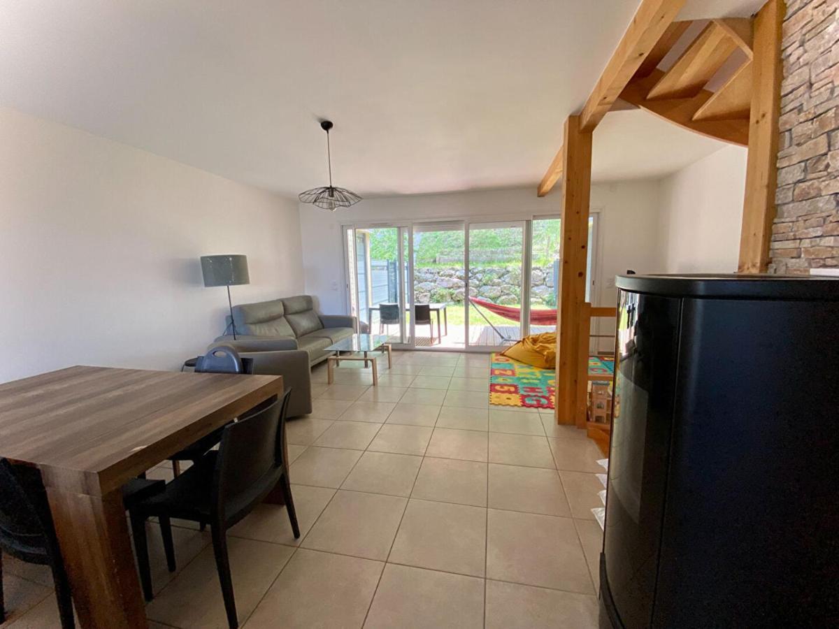 Maison Familiale Vue Lac Avec Jardin - A 10Mn Du Lac Et Stations De Ski Διαμέρισμα Publier Εξωτερικό φωτογραφία